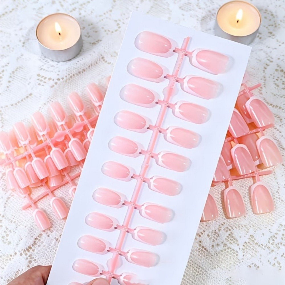 120個入りショートスクエアフレンチチッププレスオンネイル、 - Nail Art Natural Pink のレビューと価格